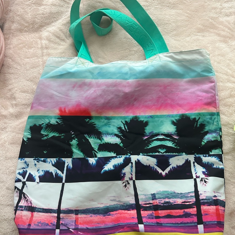 Aeropostale Tropical Palm Print Tote with Teal Handles